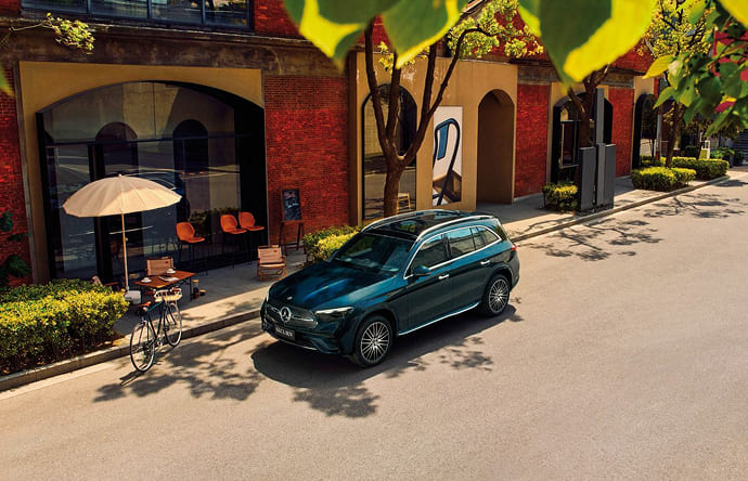 Family Cars Are Becoming Smarter. Features That Parents Appreciate